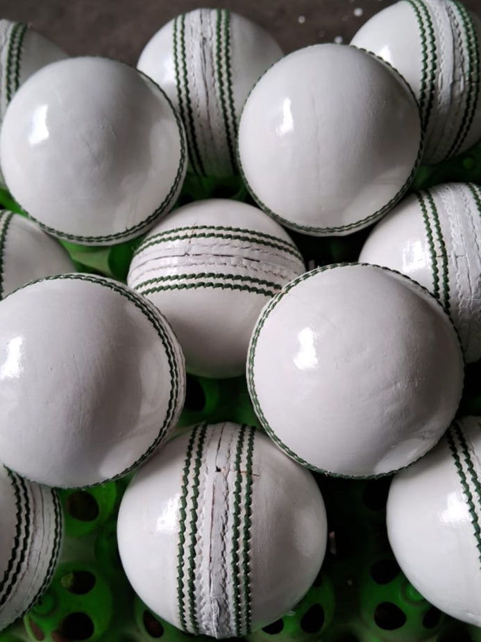 WHITE TEST BALL | LEATHER CRICKET BALL