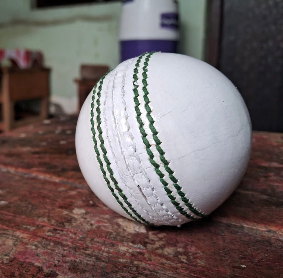 WHITE CLUB BALL | LEATHER CRICKET BALL